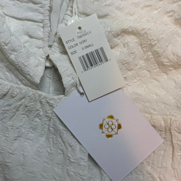 WAYF Ivory Off Shoulder Smocked Blouse XS NWT | Lined Keyhole Peasant Top - Picture 8 of 8